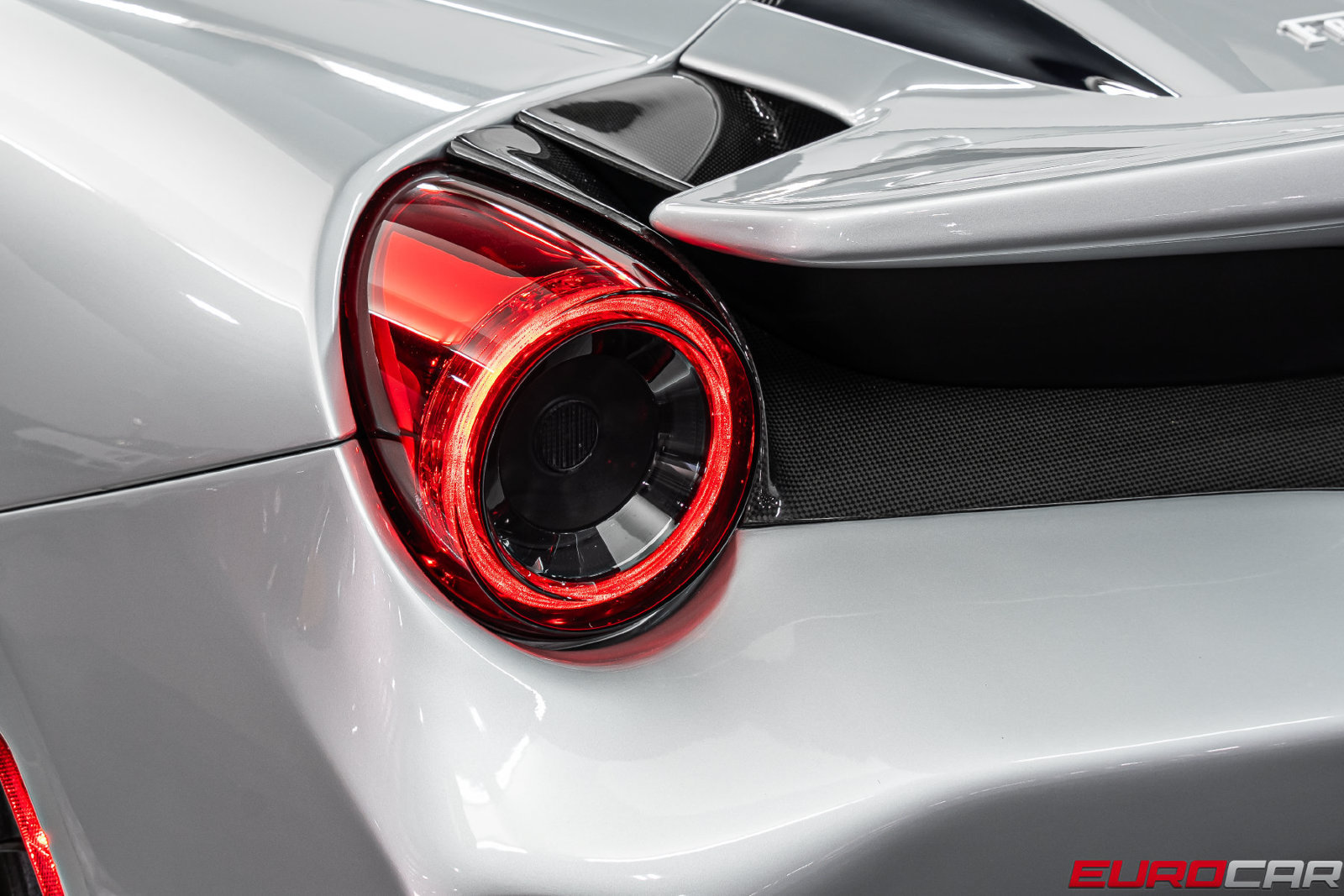 Used 2020 Ferrari 488 Pista Spider RWD image 27