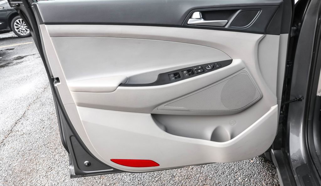 Used 2021 Hyundai Tucson SEL image 25