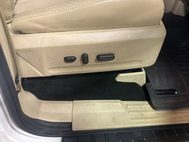 Used 2016 Ford Expedition EL XLT w/ Equipment Group 202A image 14