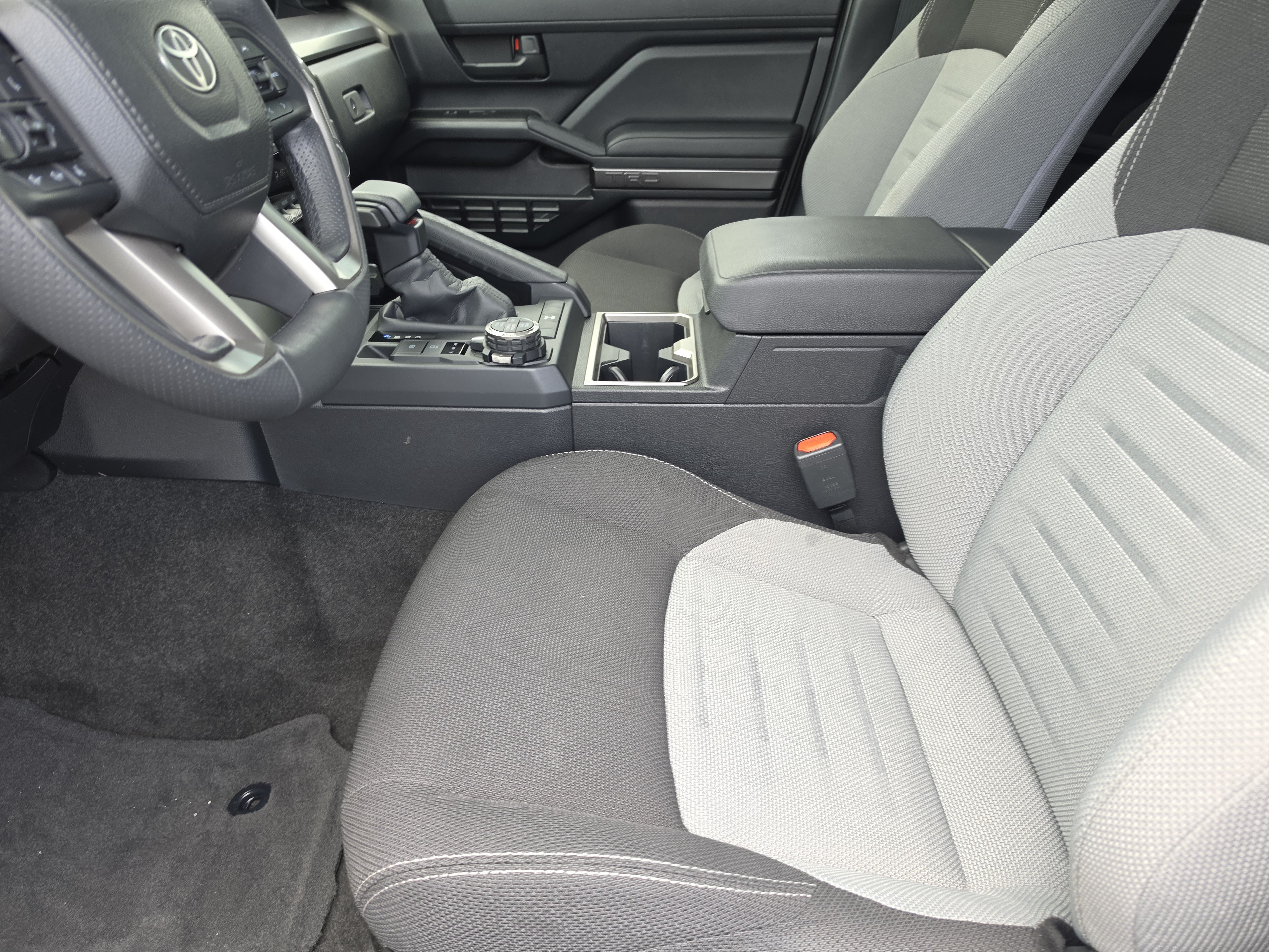 Certified 2025 Toyota 4Runner TRD Off-Road AWD/4WD image 9