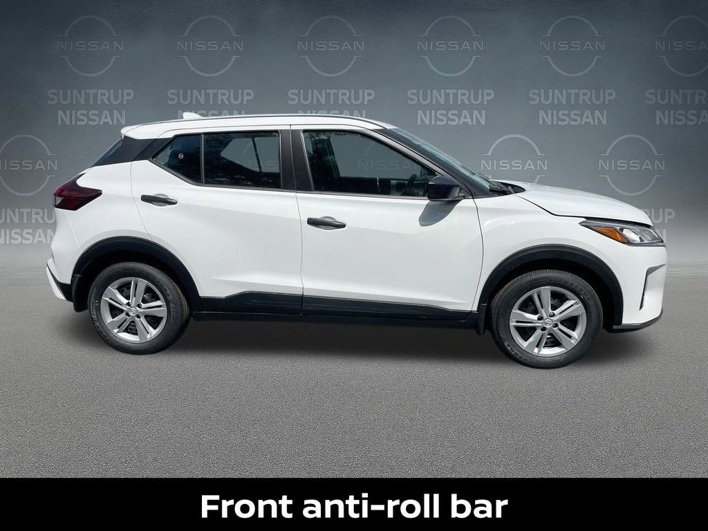 New 2025 Nissan Kicks Play S image 18