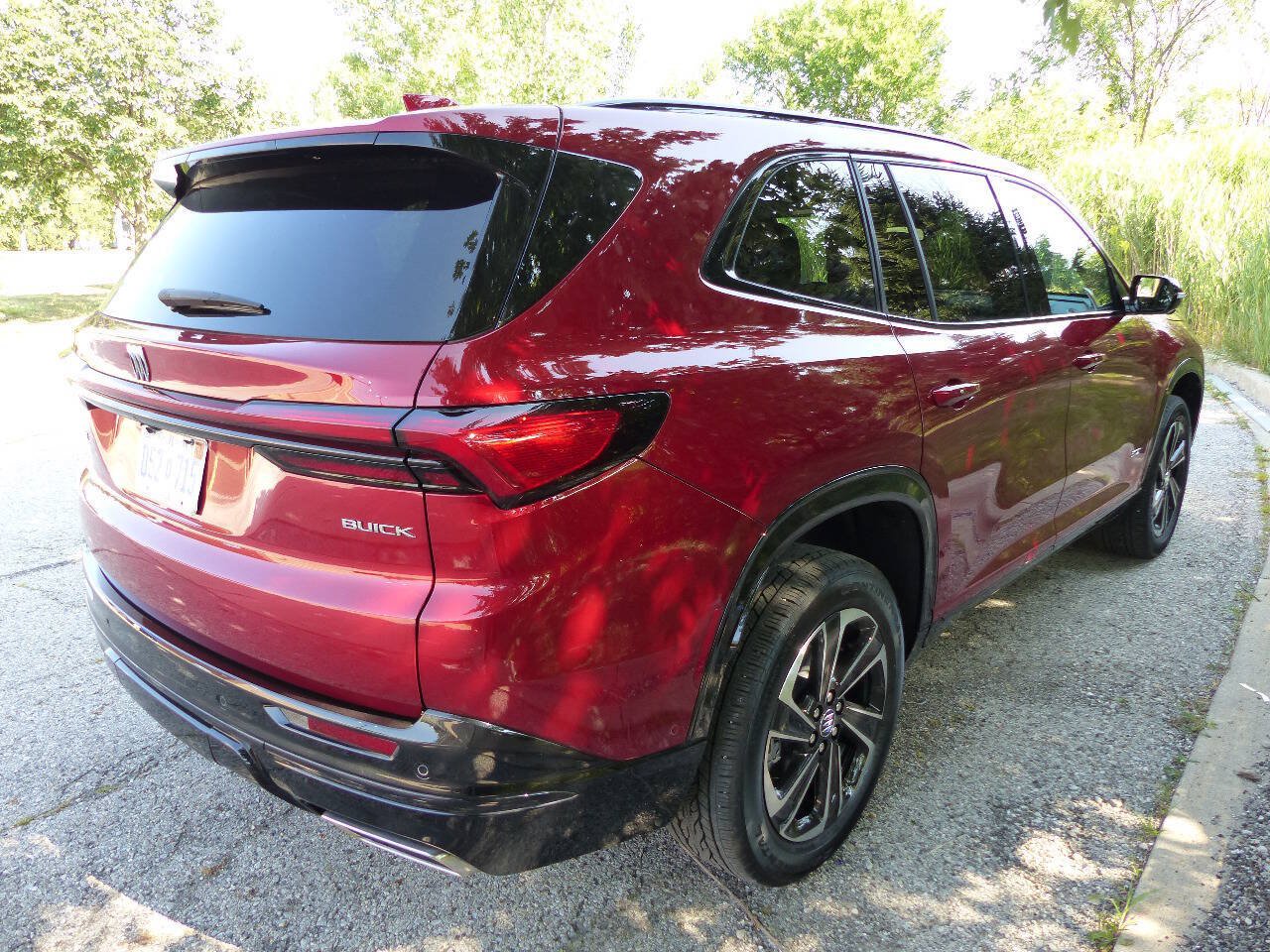 Used 2025 Buick Enclave Sport Touring w/ Super Cruise Package AWD/4WD image 12