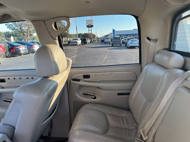 Used 2004 Cadillac Escalade EXT AWD/4WD image 13