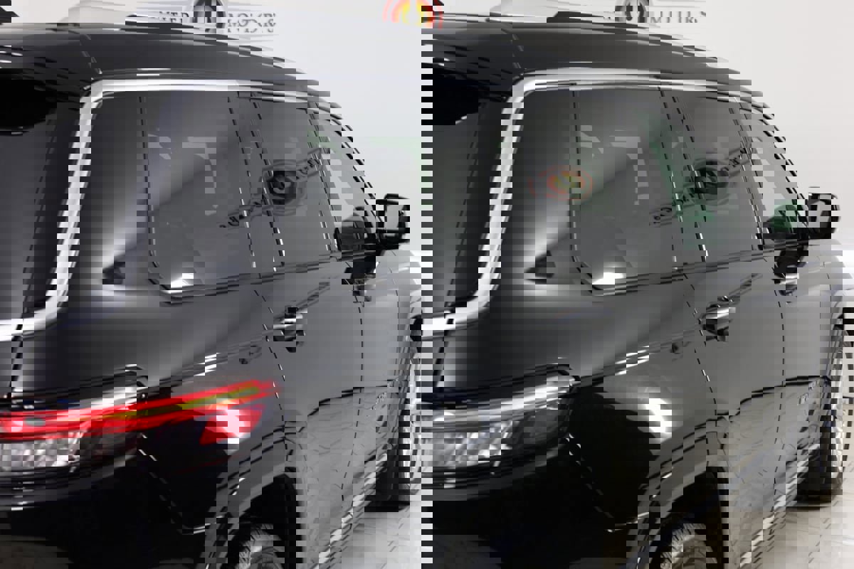 Used 2021 Jeep Grand Cherokee L Summit w/ MOPAR Finishing Package image 47