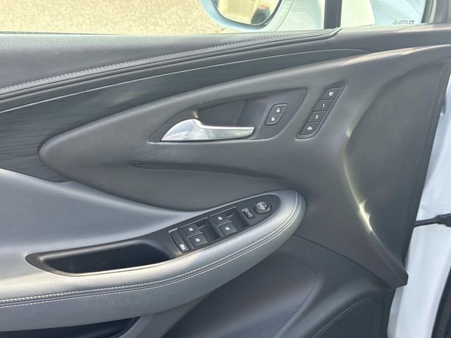Used 2019 Buick Envision Essence image 26