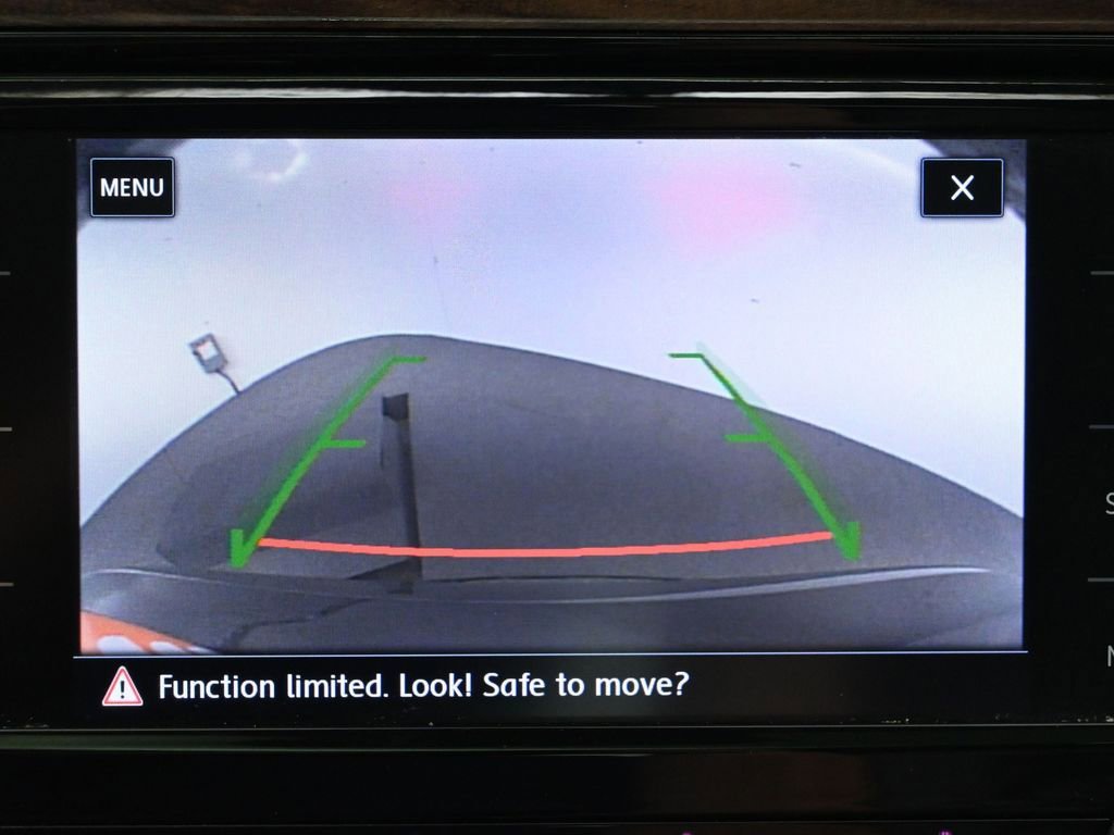 Used 2020 Volkswagen Passat 2.0T SEL image 28