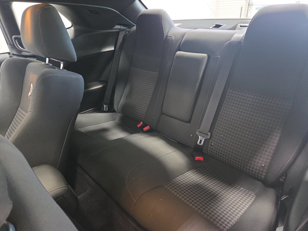 Used 2018 Dodge Challenger R/T Scat Pack w/ Driver Convenience Group RWD image 21