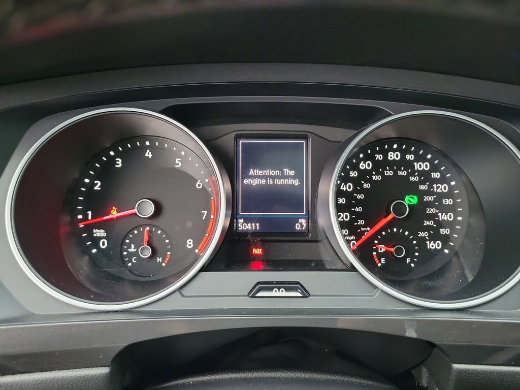 Certified 2021 Volkswagen Tiguan SE R-Line image 19