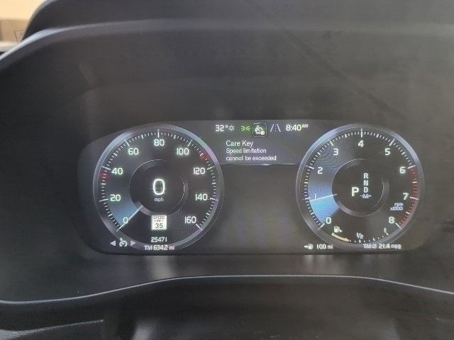 Used 2021 Volvo XC40 T5 R-Design w/ Climate Package image 19