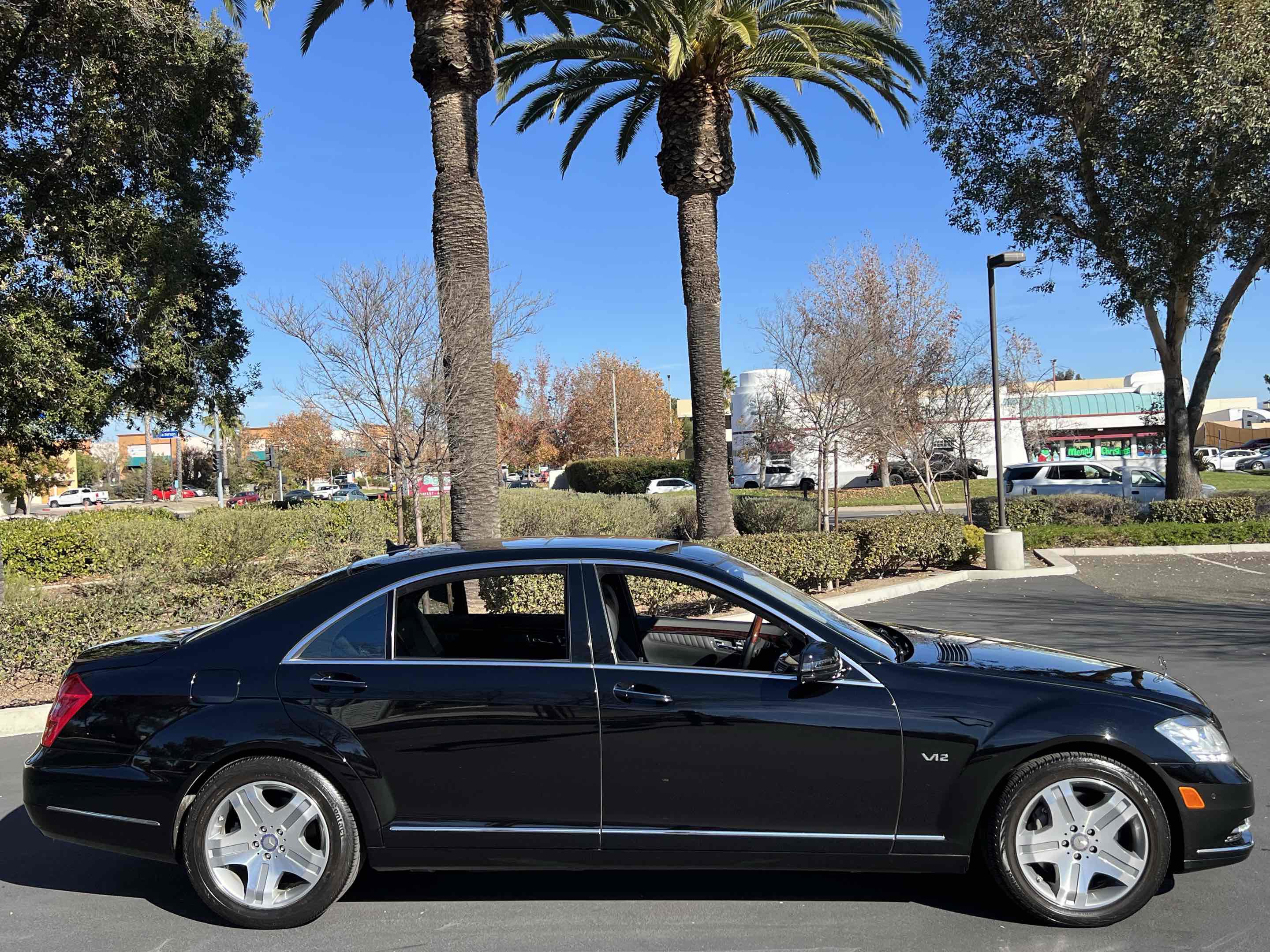 Used 2010 Mercedes-Benz S 600 image 18