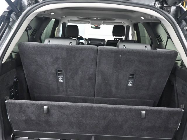 Used 2018 Land Rover Discovery HSE image 9