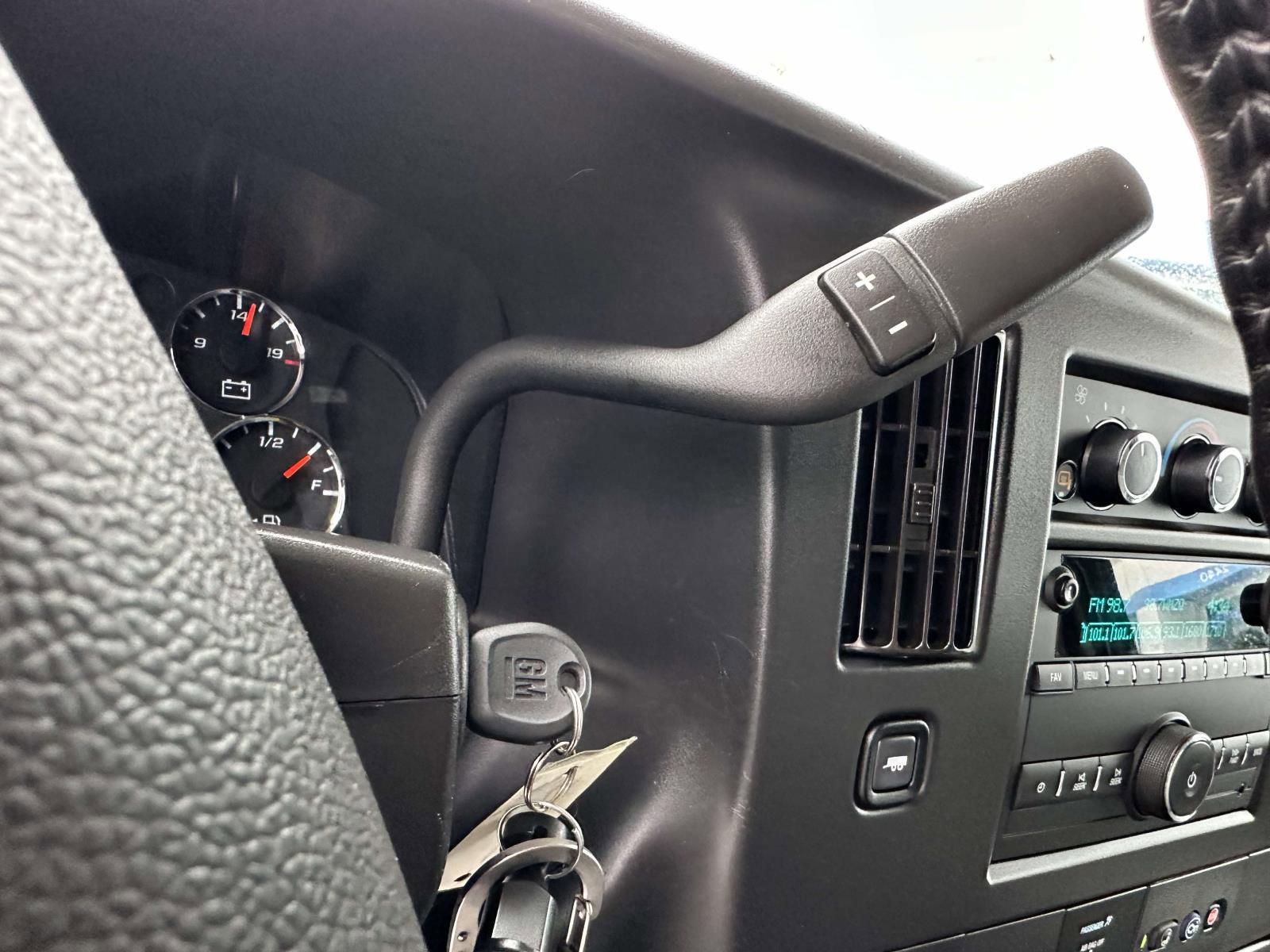Used 2023 Chevrolet Express 2500 w/ Driver Convenience Package RWD image 14