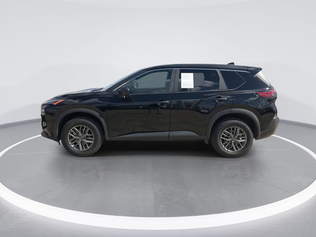 Used 2023 Nissan Rogue S AWD/4WD image 5