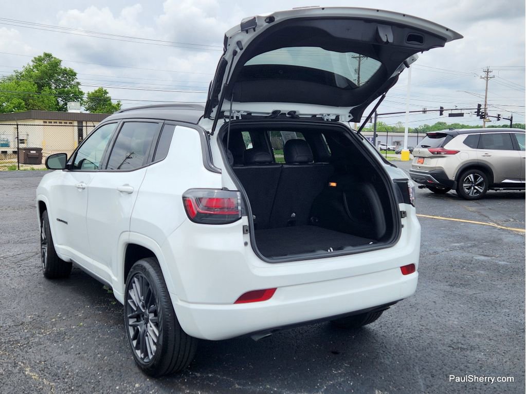 Used 2023 Jeep Compass High Altitude AWD/4WD image 12