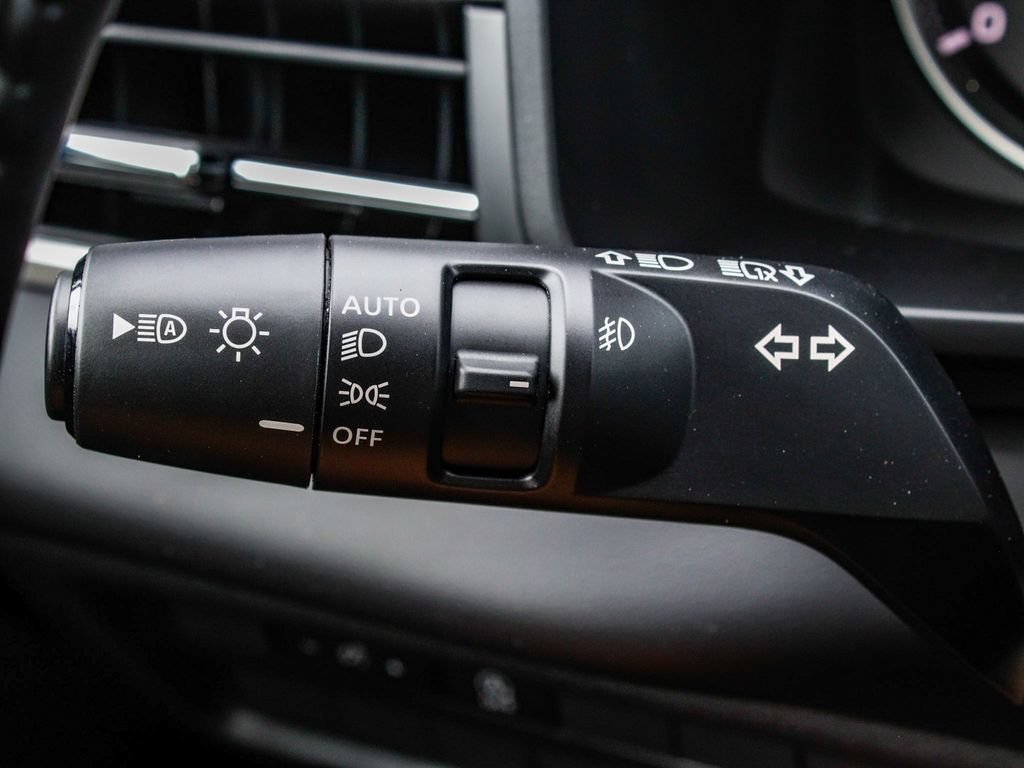 New 2026 Mitsubishi Outlander LE AWD/4WD image 26