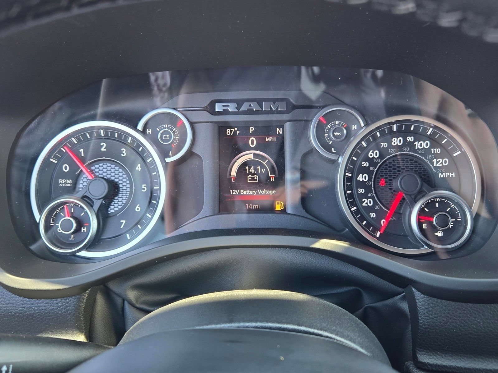 New 2026 RAM 1500 Big Horn AWD/4WD image 13