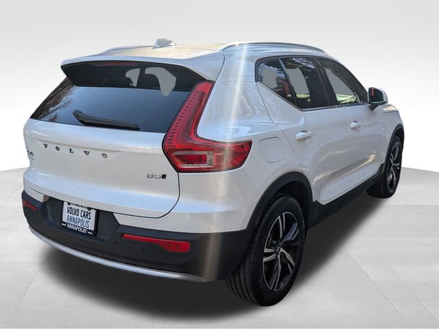 Certified 2023 Volvo XC40 B5 Plus image 8