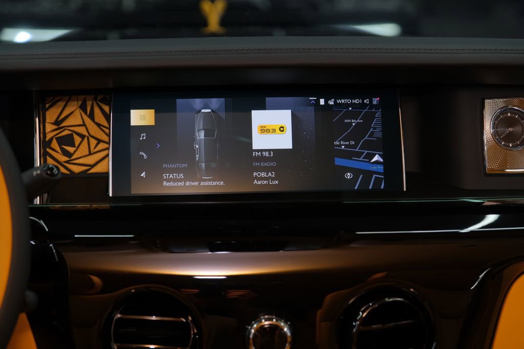 Used 2026 Rolls-Royce Phantom Sedan image 76