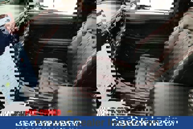 Used 2022 Ford Expedition Limited image 18