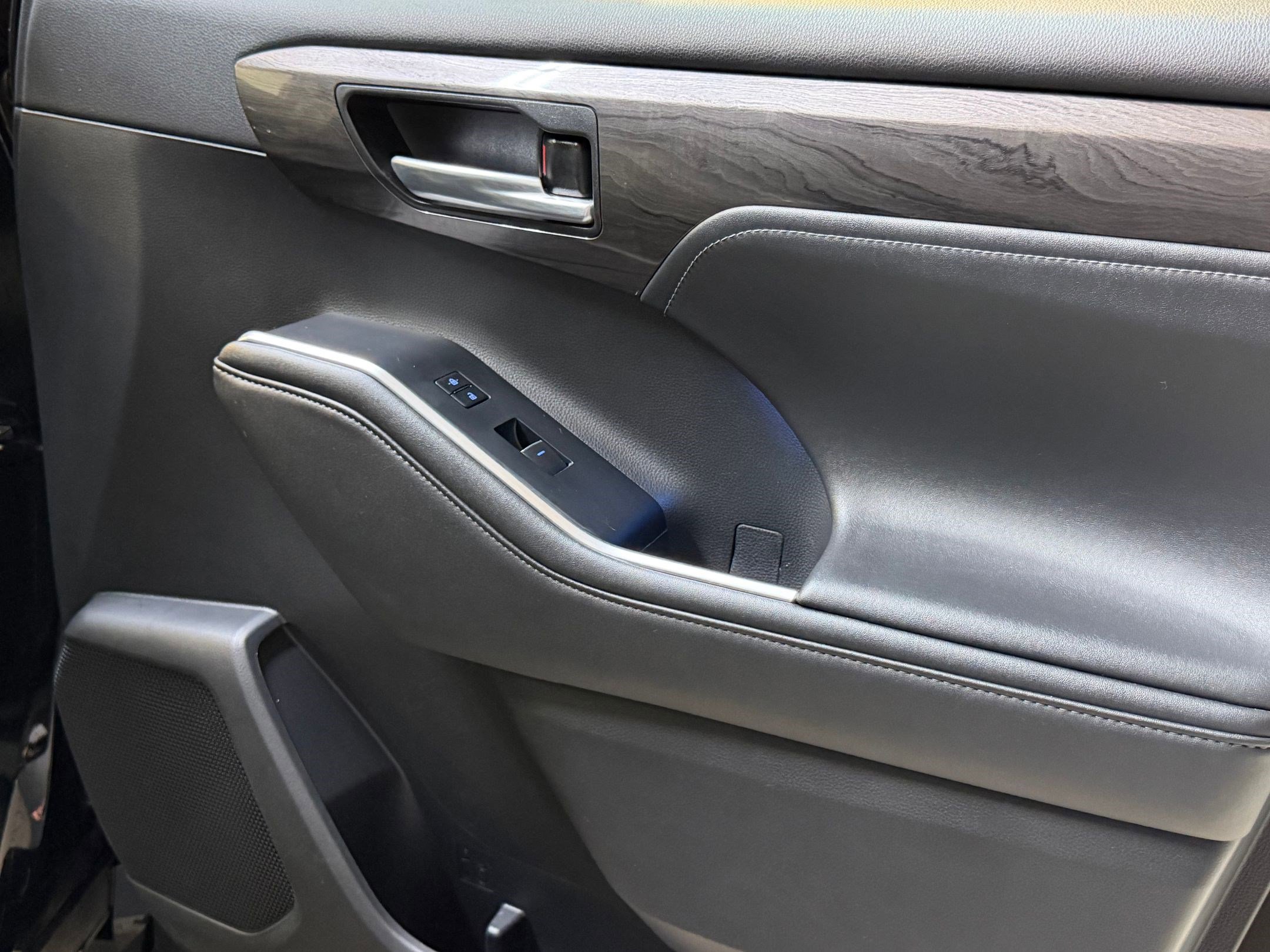 Used 2021 Toyota Highlander Platinum image 50