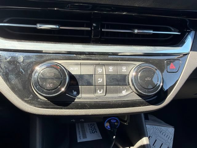 Used 2026 Buick Envista Sport Touring w/ Convenience I Package FWD image 16