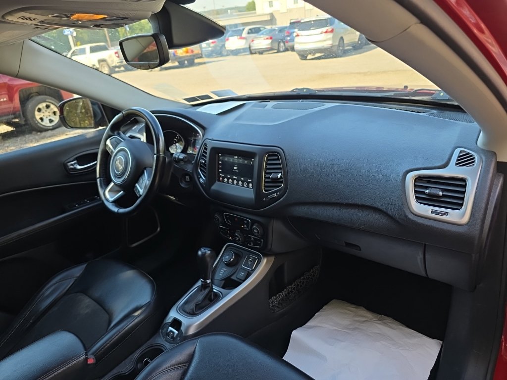 Used 2020 Jeep Compass Latitude AWD/4WD image 20
