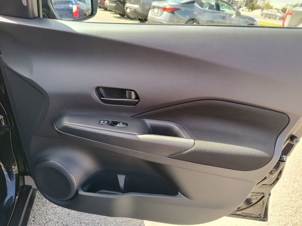 Used 2025 Nissan Kicks Play S image 24