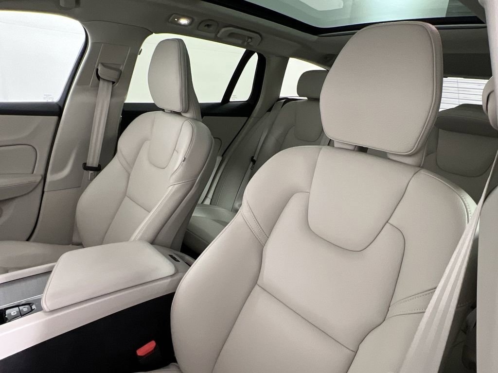 Certified 2024 Volvo V60 B5 Cross Country Plus image 14