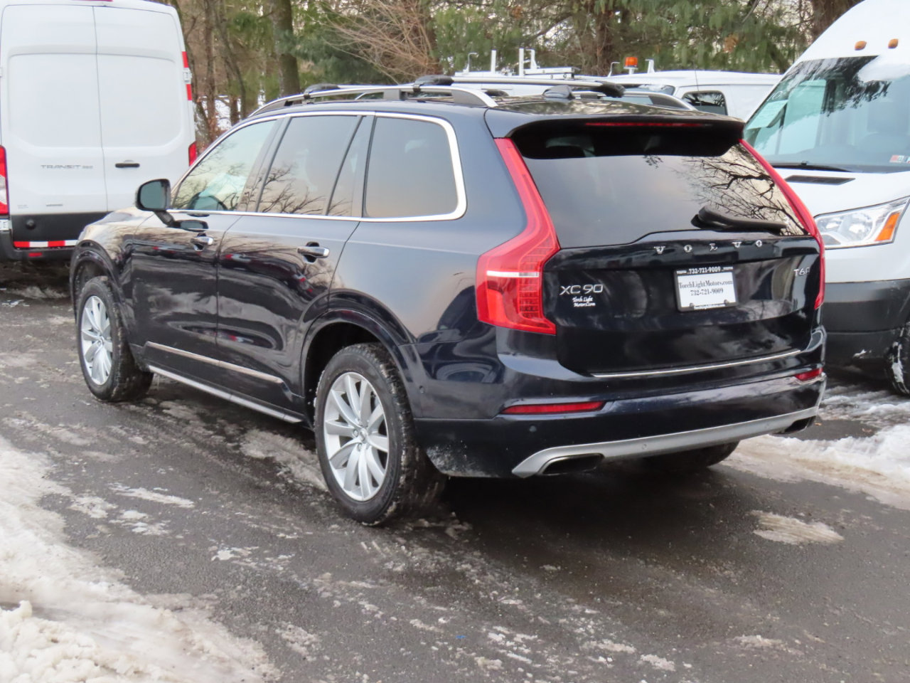 Used 2017 Volvo XC90 T6 Momentum w/ Vision Package image 4