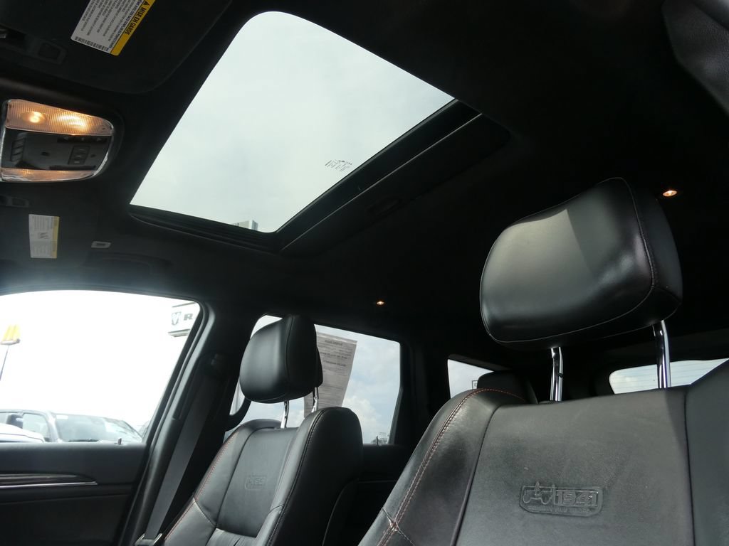 Used 2017 Jeep Grand Cherokee Limited 75th Anniversary AWD/4WD image 26