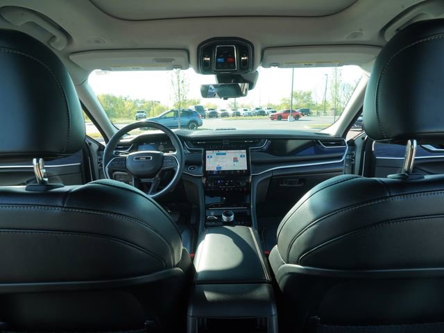 Used 2023 Jeep Grand Cherokee 4WD 4xe w/ Luxury Tech Group II image 26