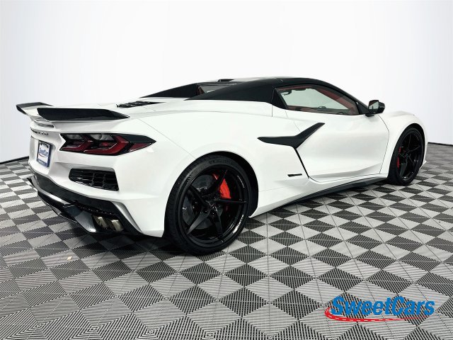 Used 2025 Chevrolet Corvette E-Ray AWD/4WD image 15