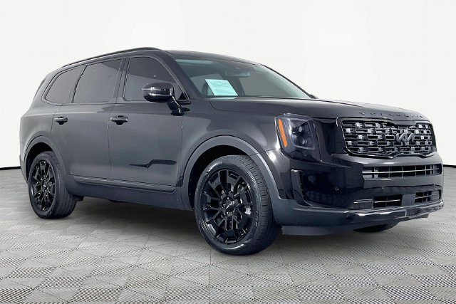 Certified 2022 Kia Telluride SX w/ Nightfall Edition Package AWD/4WD image 3