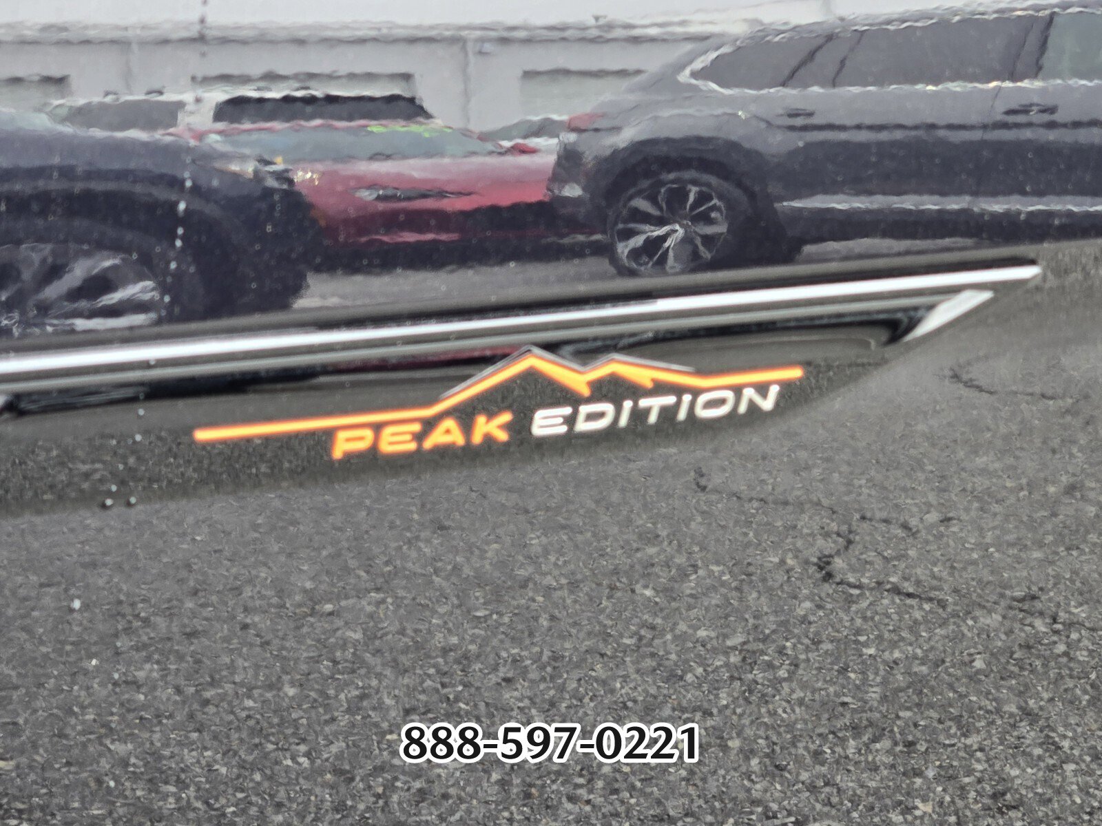 Certified 2025 Volkswagen Atlas Peak Edition SE image 9
