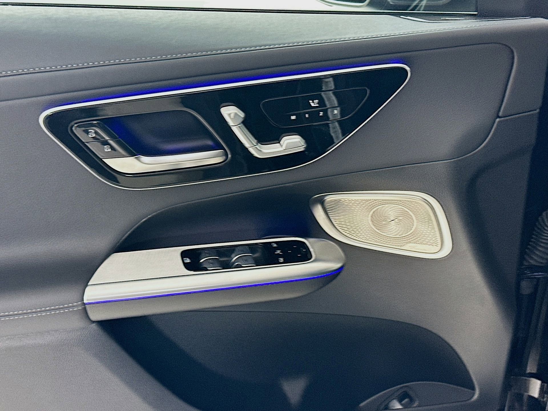 Certified 2025 Mercedes-Benz GLC 300 4MATIC image 19