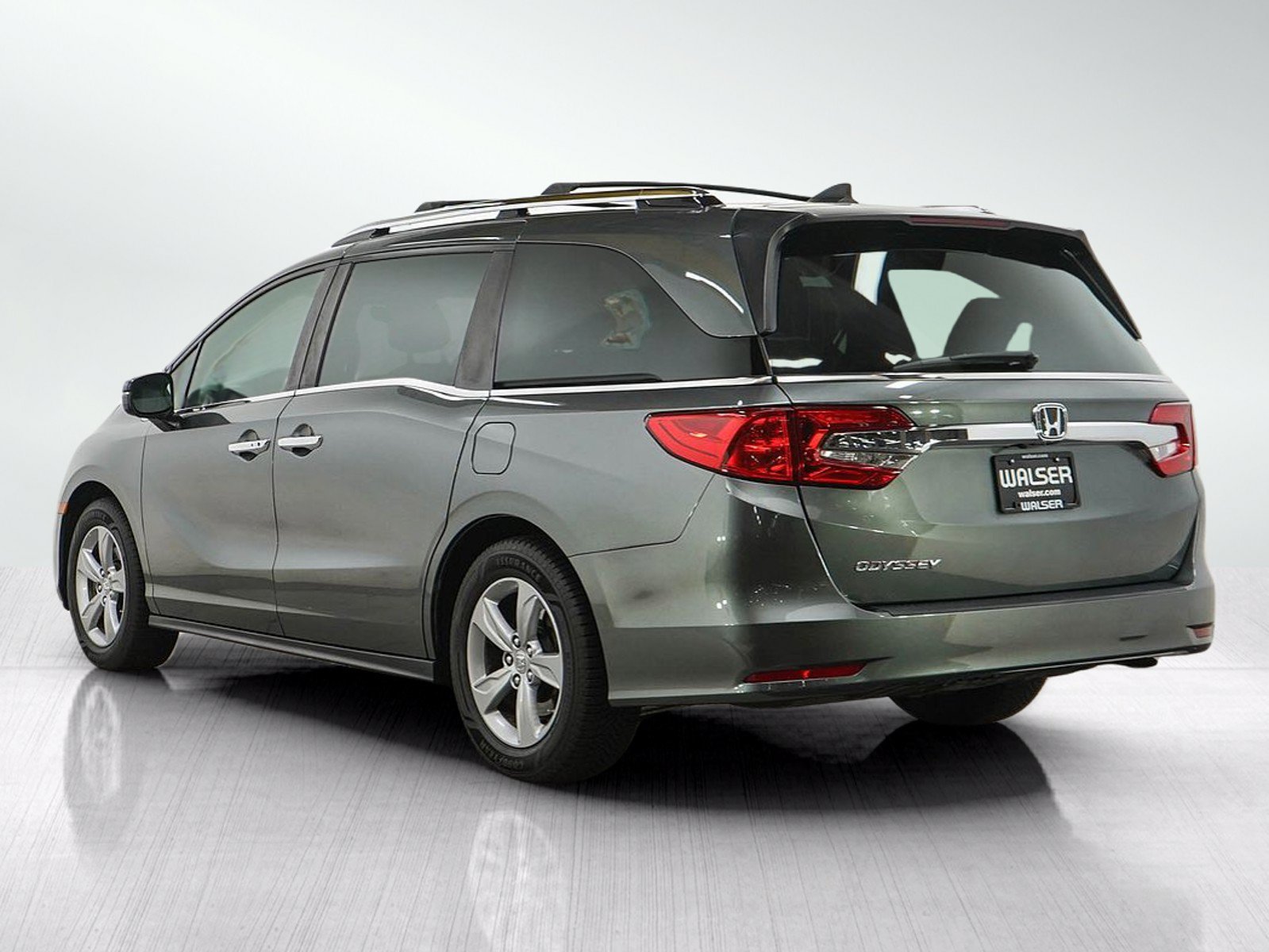 Used 2018 Honda Odyssey EX-L image 3