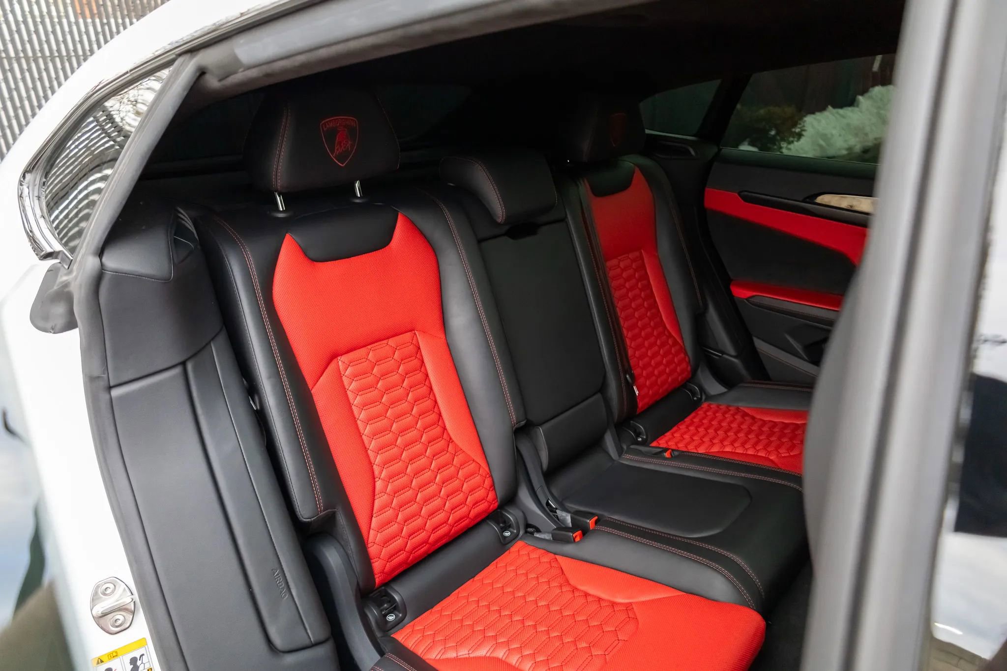 Used 2022 Lamborghini Urus image 59