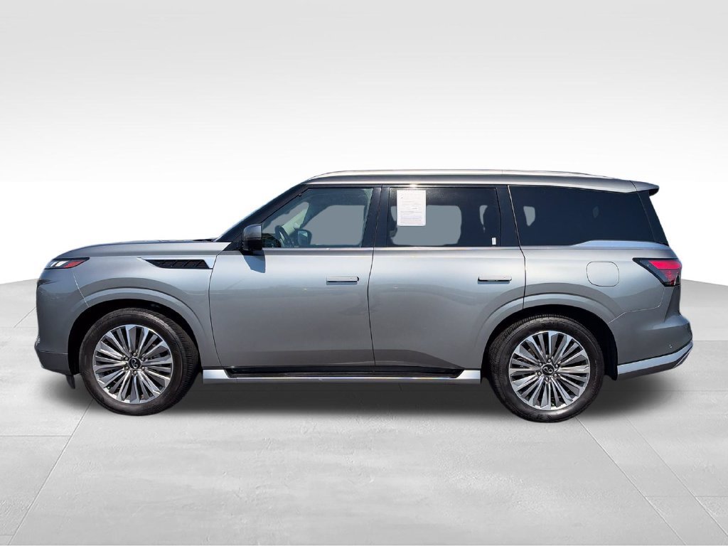 Used 2025 INFINITI QX80 Sensory AWD/4WD image 2