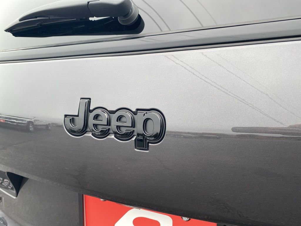 New 2025 Jeep Grand Cherokee L Limited image 47