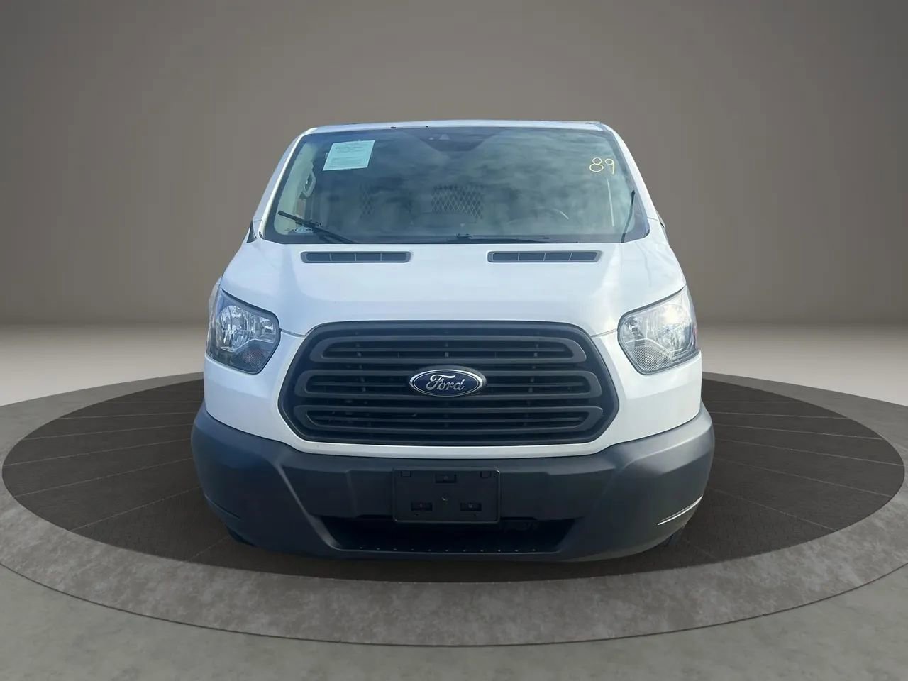 Used 2018 Ford Transit 250 130 Low Roof image 2