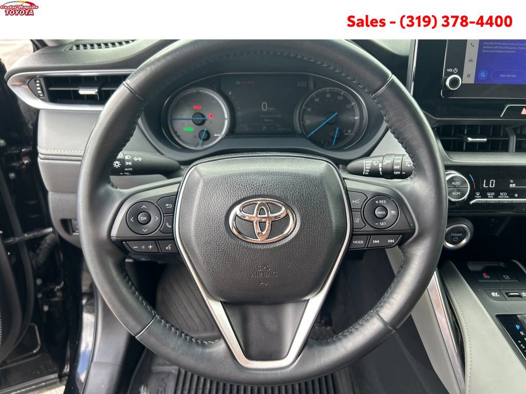 Certified 2023 Toyota Venza LE AWD/4WD image 14