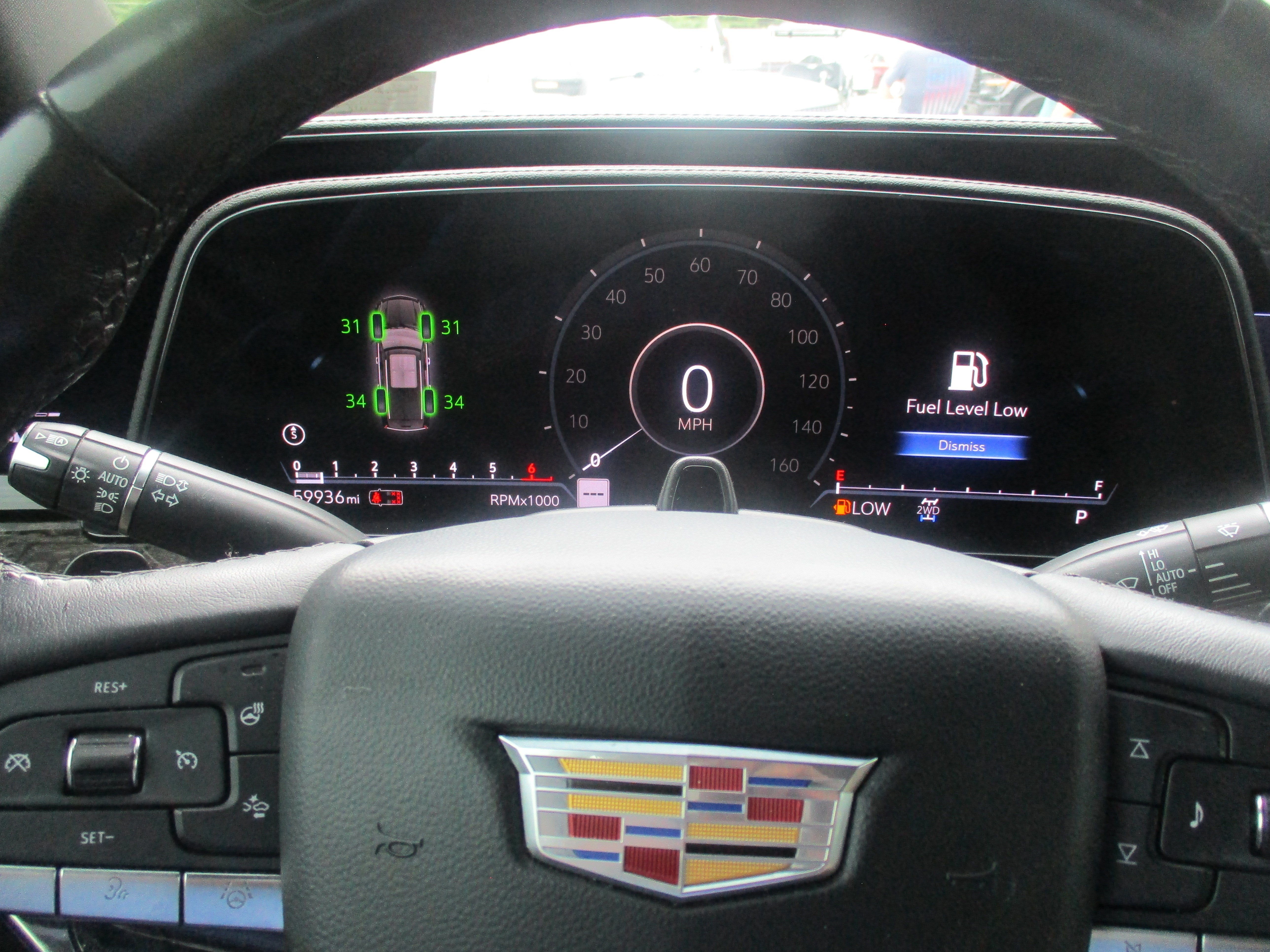 Used 2023 Cadillac Escalade ESV Premium Luxury w/ LPO, Illumination Package AWD/4WD image 19