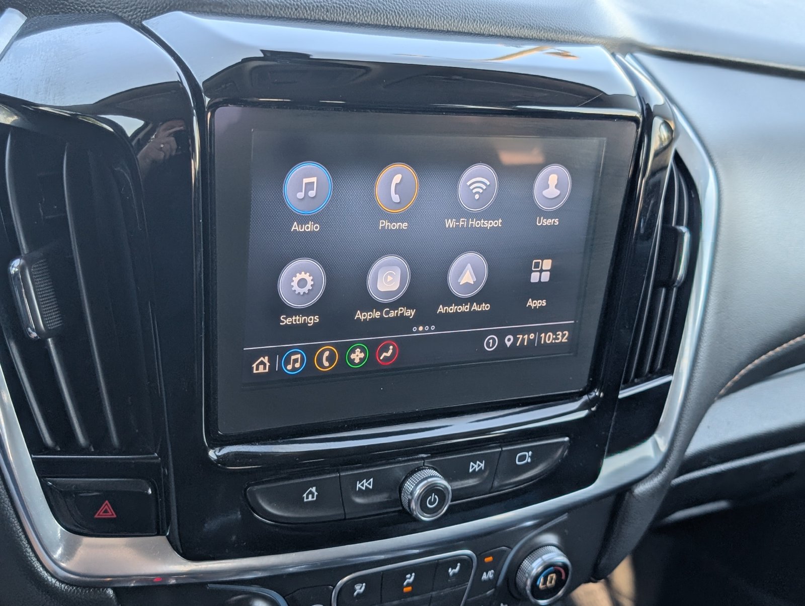 Used 2020 Chevrolet Traverse LT w/ LPO, Blackout Package AWD/4WD image 27