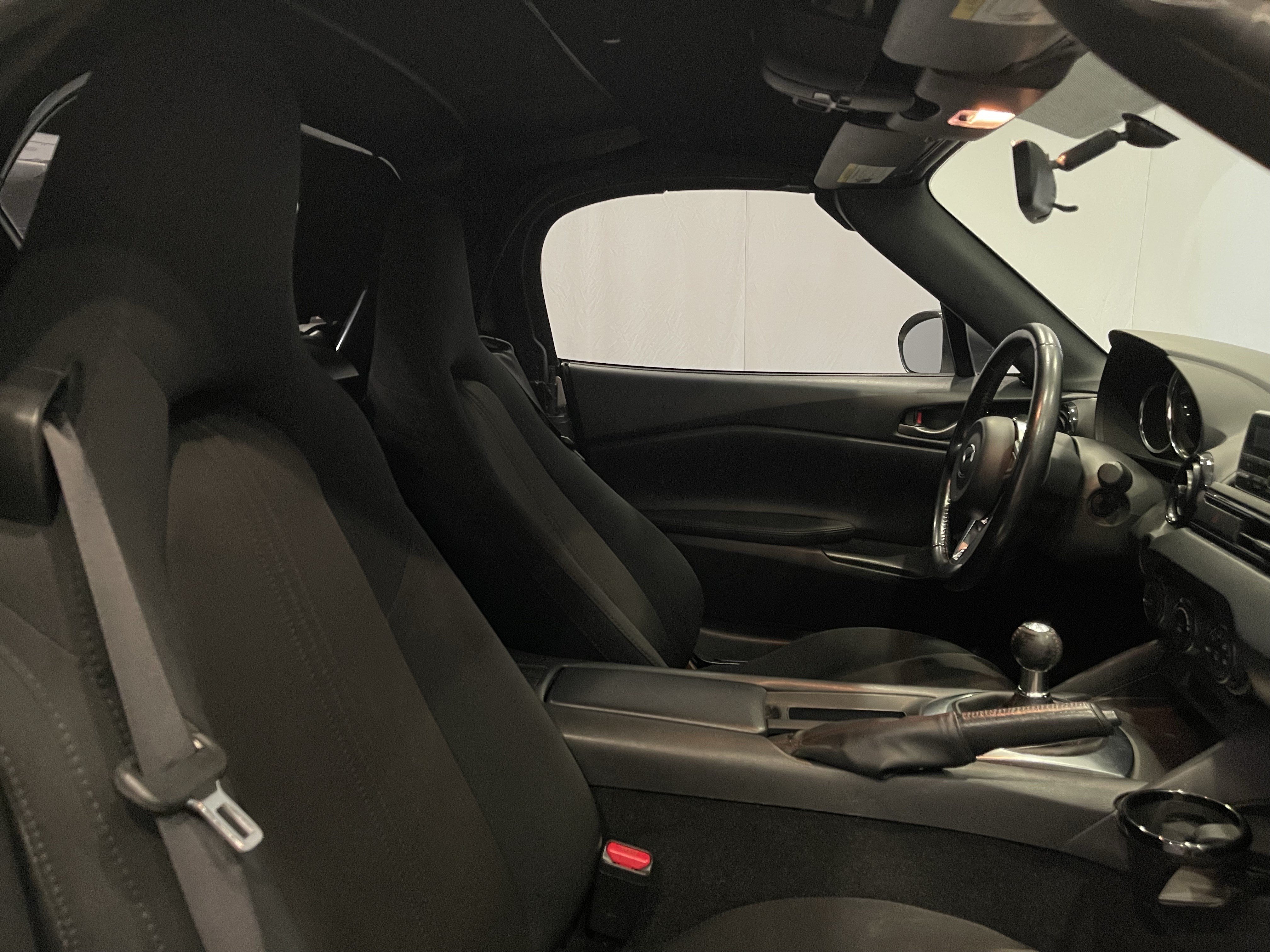 Used 2016 MAZDA MX-5 Miata Sport RWD image 15