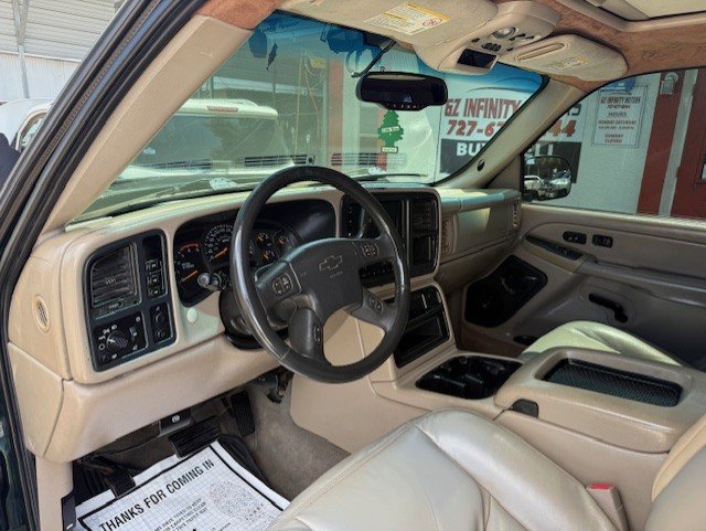 Used 2005 Chevrolet Silverado 2500 LT w/ Heavy-Duty Power Package image 10