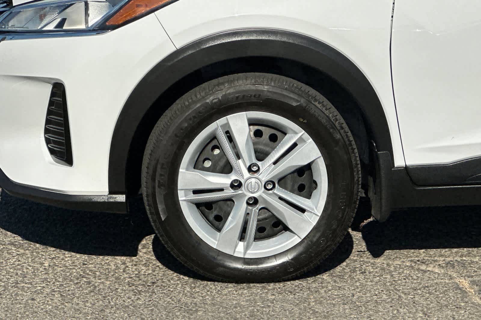 Used 2024 Nissan Kicks S FWD image 26