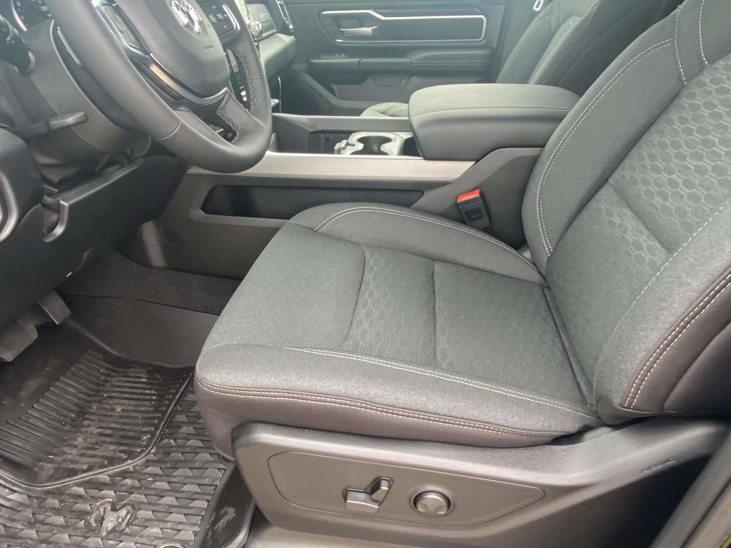 New 2026 RAM 1500 Big Horn AWD/4WD image 13