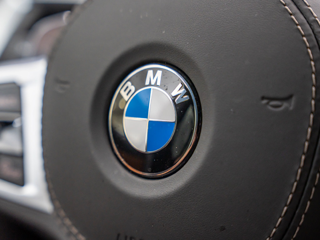 Used 2026 BMW X5 xDrive40i w/ M Sport Package AWD/4WD image 34