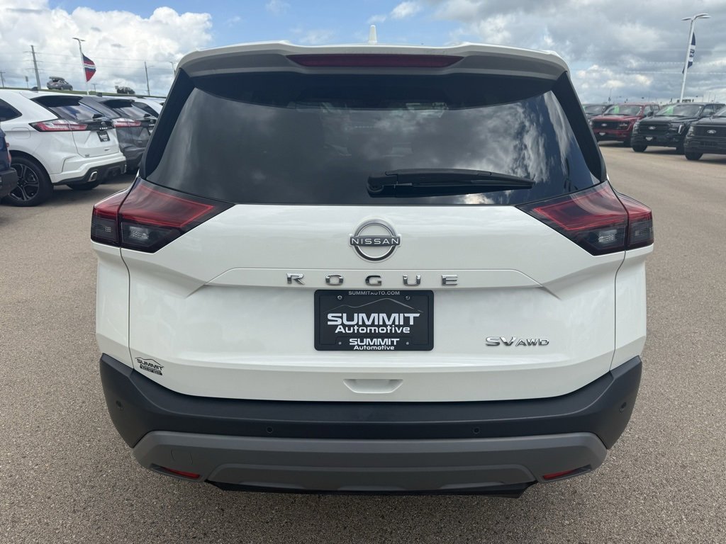 Used 2023 Nissan Rogue SV image 28