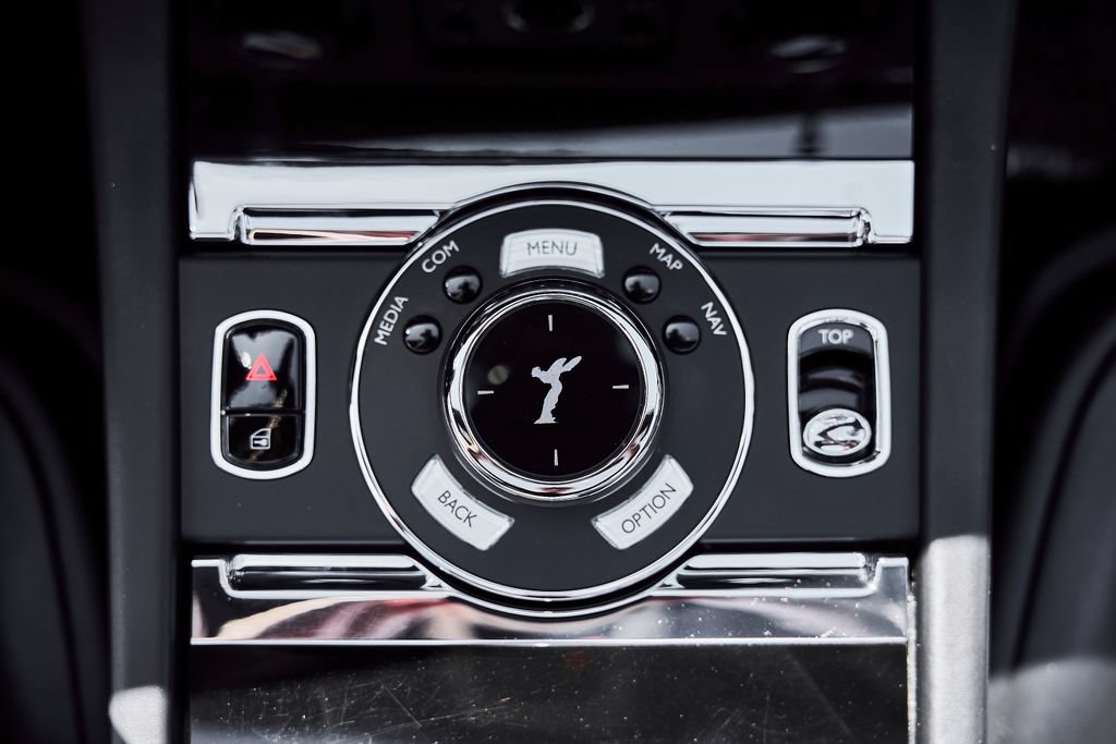 Used 2018 Rolls-Royce Dawn RWD image 60